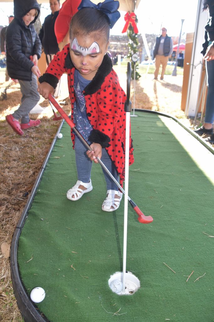 tree lighting 11-2019 052 (683x1024).jpg